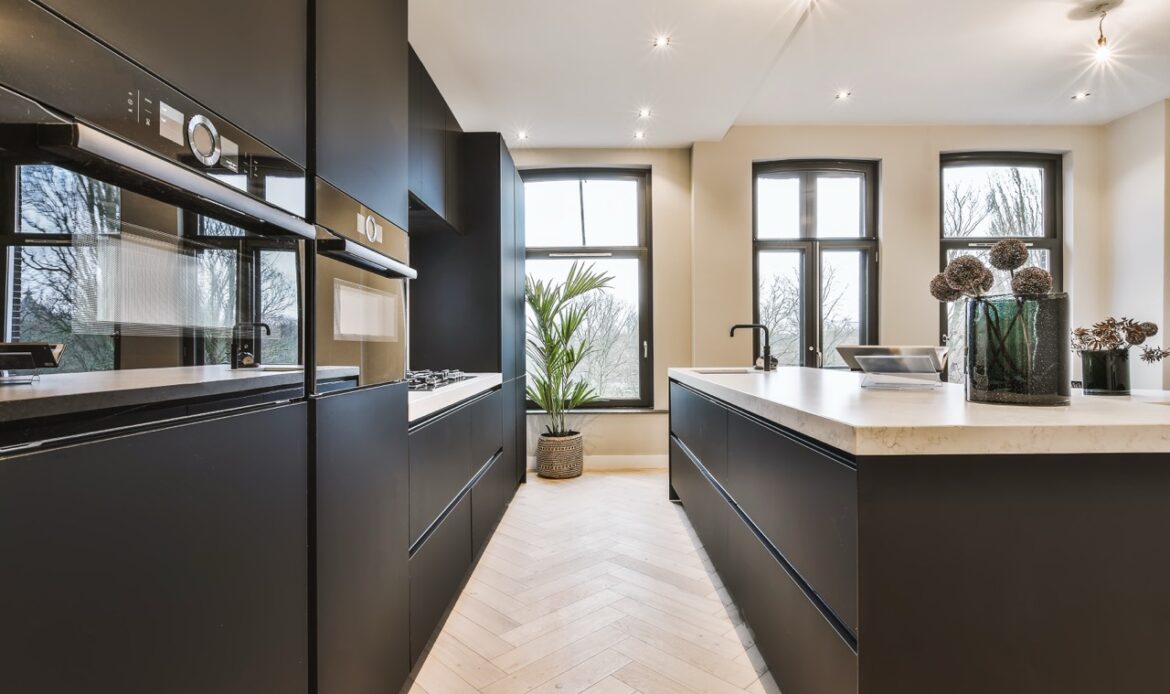Best Small Kitchen Renovation Ideas in Austin, TX – Transform Compact Spaces with Icon Home Builders & Remodeling